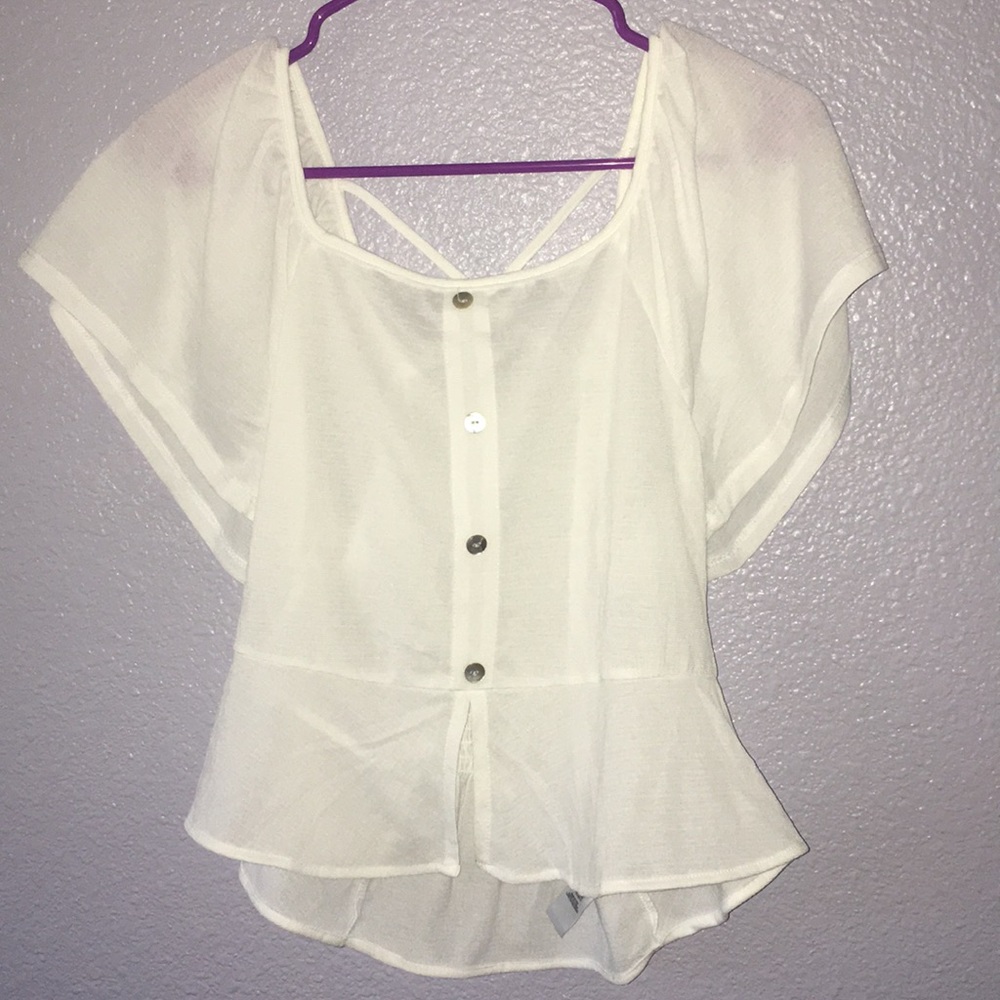 White button up cropped shirt